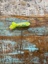 Lade das Bild in den Galerie-Viewer, Fisch &quot;Bella&quot; hellgrün
