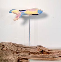 Lade das Bild in den Galerie-Viewer, Fisch &quot;Sunny&quot; bunt
