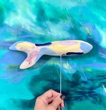 Lade das Bild in den Galerie-Viewer, Fisch &quot;Sunny&quot; bunt
